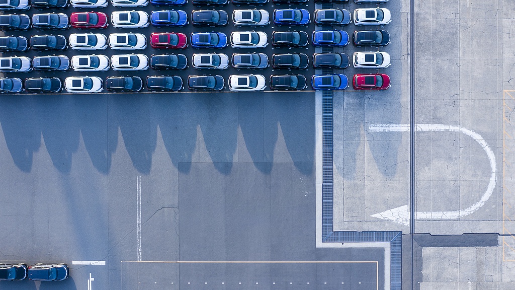 攥指成拳车企有新招